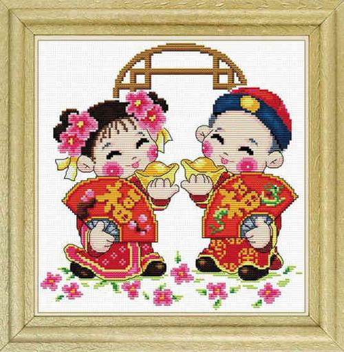 招财娃娃十字绣 新婚夫妇客厅设计