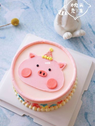 翻糖猪猪蛋糕_蛋糕_美食_甜品_彩绘_生日蛋糕_合肥美食_美食_美食教程