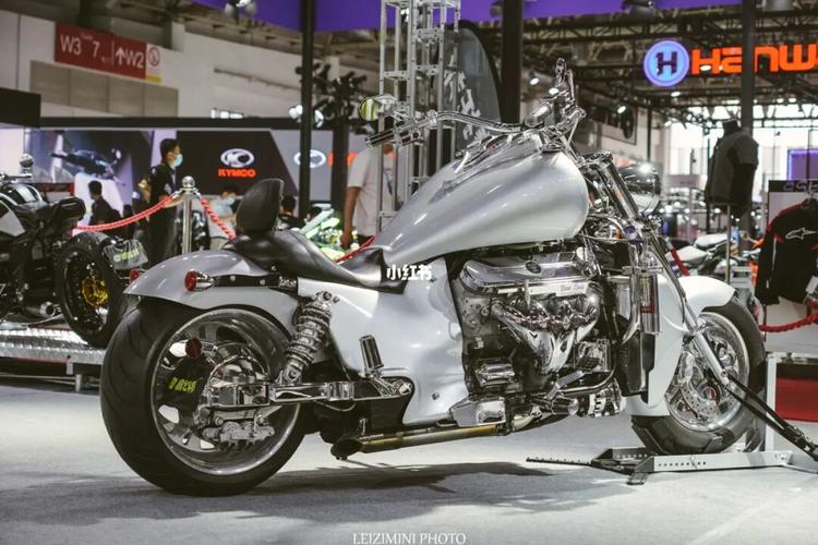 bosshoss ls3,一台v8发动机的摩托_摩托车_汽车_摩托车
