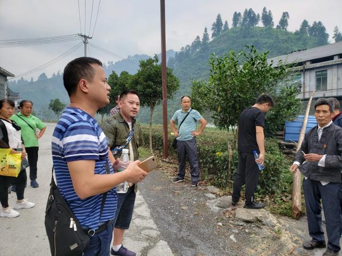 湖南省花垣县补抽乡大龙村6月份党员主题活动——践行伟人红色路线