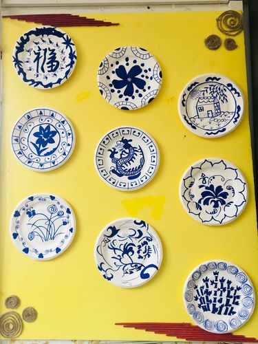 美丽的青花瓷蛋糕盘装饰画!