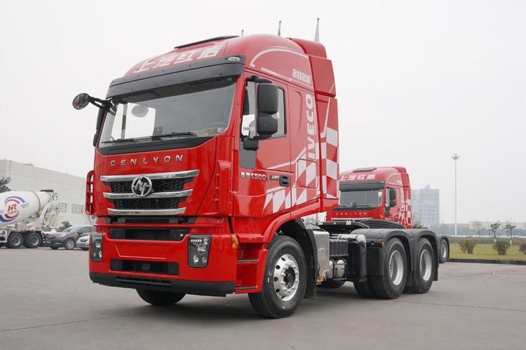 上汽红岩 杰狮c500重卡 2020款 520马力 6x4 国五 amt自动挡牵引车