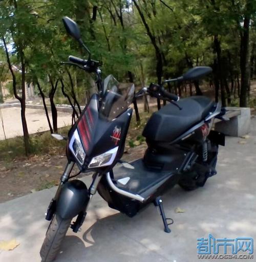 出售雅迪x5黑色.骑了不到半年.