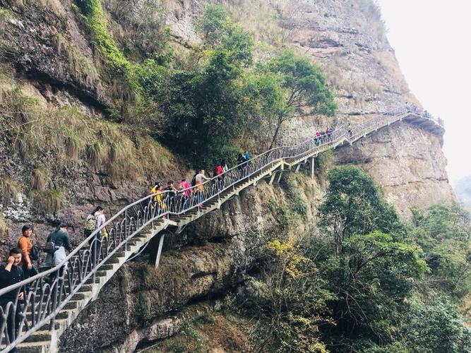 浙江绍兴新昌玻璃栈道,飞龙天桥,十九峰一日游
