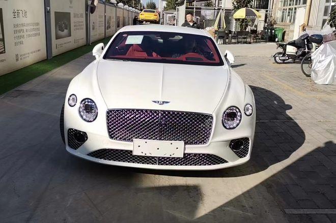 2021款宾利欧陆gt现车多少钱可分期购车