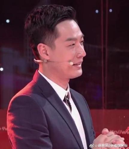 《等着我》舒冬身在央视心系家,妻子刘青原来并非她