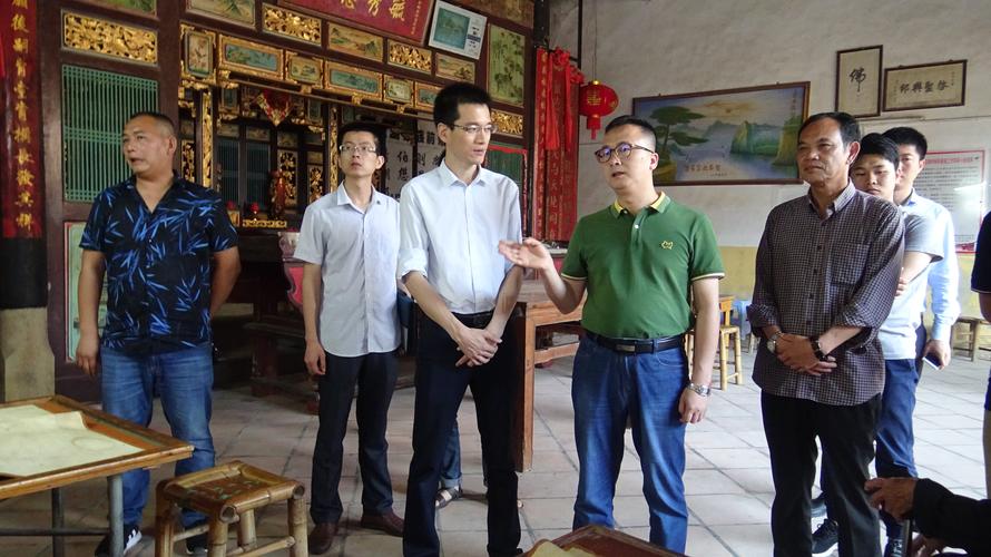 县纪委书记到赤湖镇走访调研