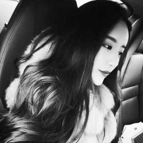 伤感黑白意境图片女生头像女生