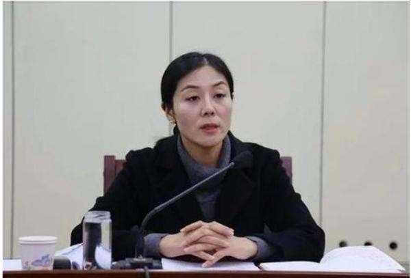 美女贪官姜保红落马记在金钱欲望的腐蚀中出卖肉体与灵魂
