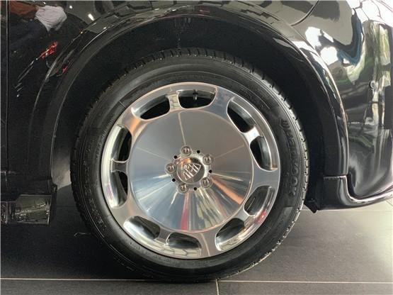 迈巴赫vs680订制大饼轮毂