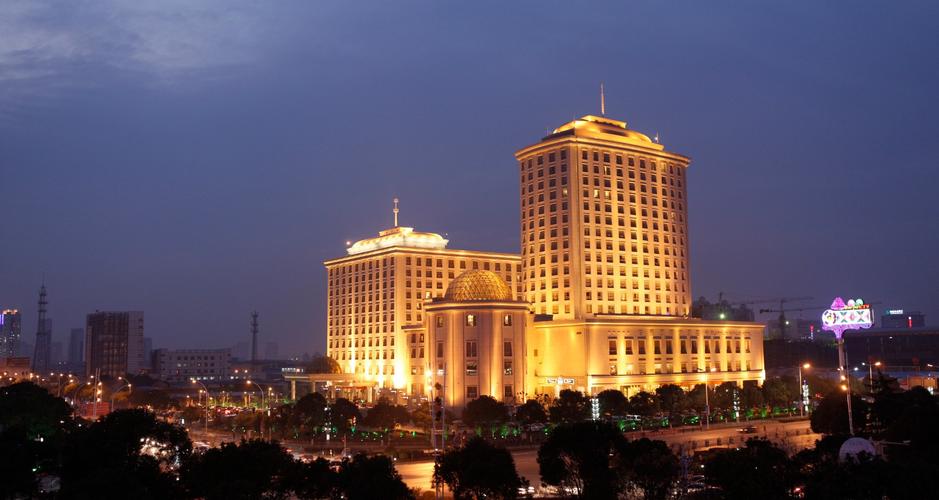 苏州白金汉爵大酒店