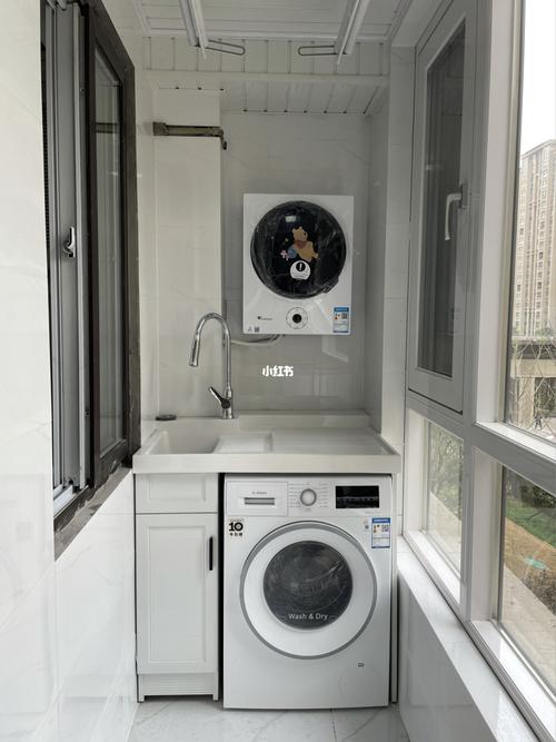 壁挂洗衣机安装完成_洗衣机_阳台_家居家装_装修