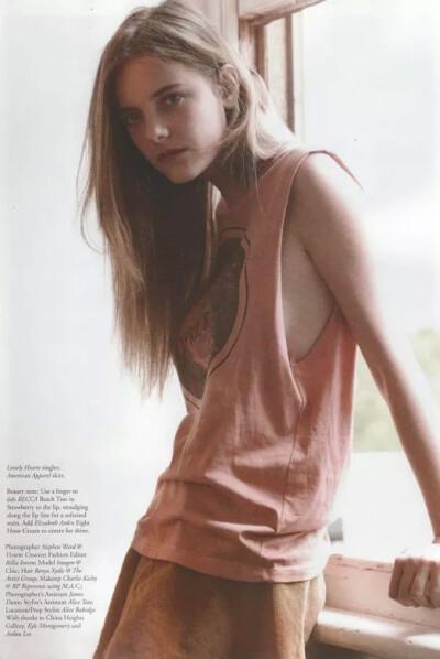 中文名:伊莫金·莫里斯·克拉克 英文名:imogen morris clarke
