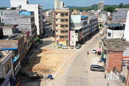 30年,终于拆了!梅州五华棉洋中学校门口大变样