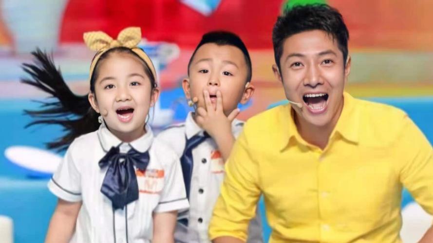 撒贝宁一家四口同框,龙凤胎儿女正面首次曝光,长得一点不像爸爸