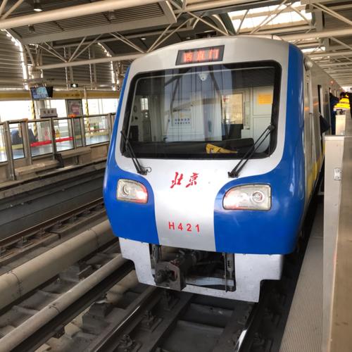 北京地铁迷一枚,最爱一号线的dkz4ag型和十三号线的dkz5g型地铁