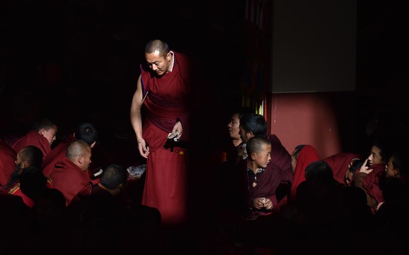 玉树结古寺第十八届世界和平萨迦祈愿大法会