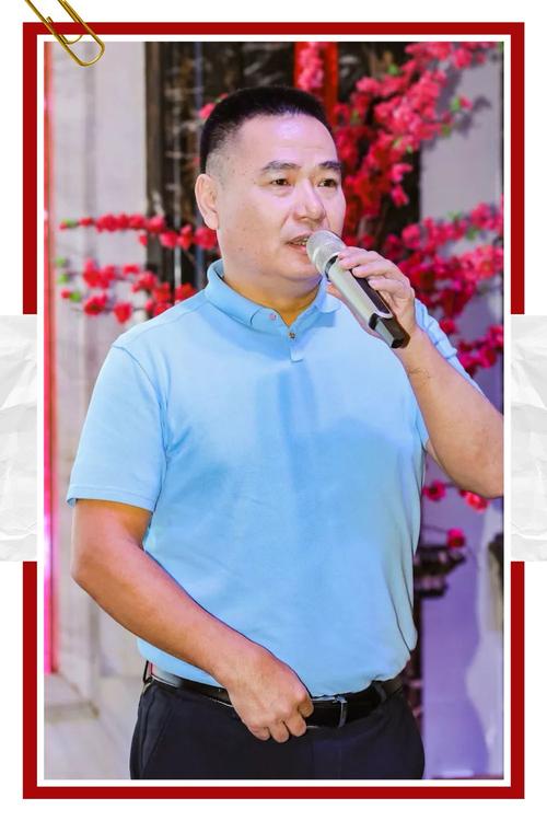 事业有成,老板刘勇,林国源,出资使冶金厂同仁欢聚一堂!精神可嘉!