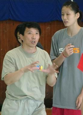 隋菲菲有望赴wnba 宫鲁鸣:中国女篮称霸尚需时日