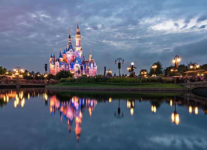 迪士尼城堡夜景