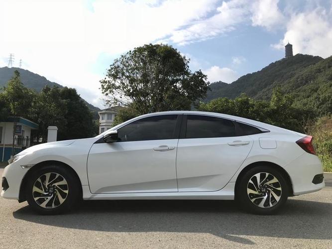 【台州】2018年4月 本田 思域 220turbo cvt豪华版 自动档