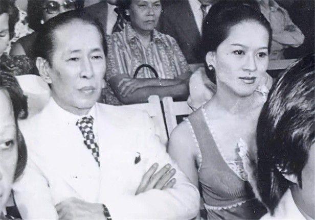 那时邓永祥经历了两任妻子的一离一死,家里坐镇的是第三任老婆赛珍珠