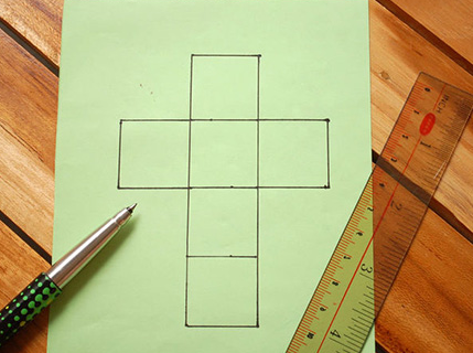 怎么用纸做正方体?