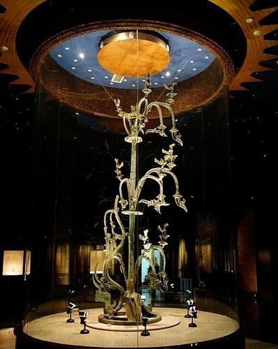 三星堆青铜神鸟树传说中的扶桑树华夏的华来源于此太阳