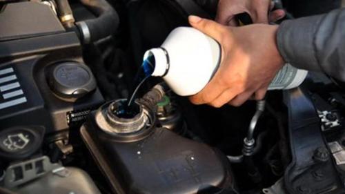 宝马原装防冻冷却液如何正确使用