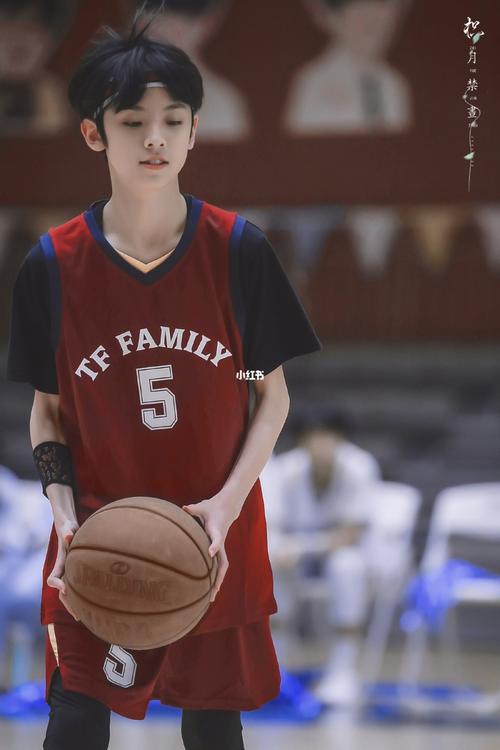 左航_汤姆·福特怎么样_tf家族三代左航_娱乐_明星