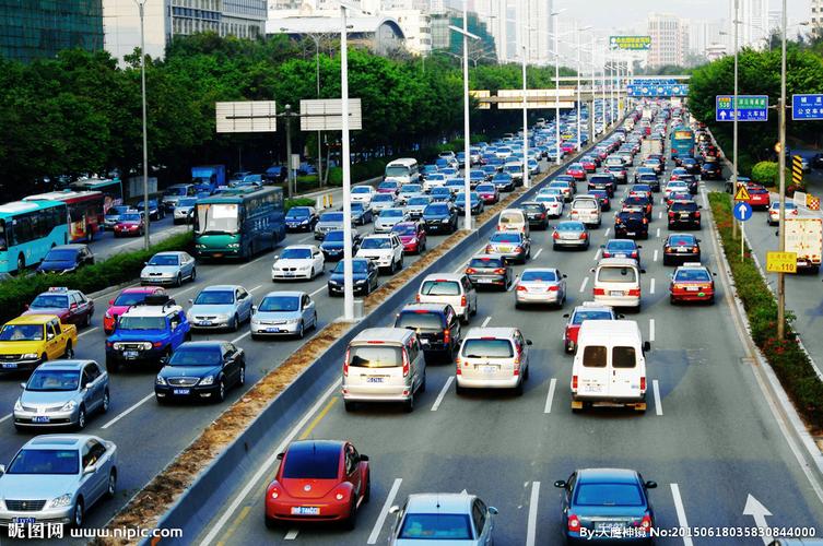 城市交通 车水马龙图片