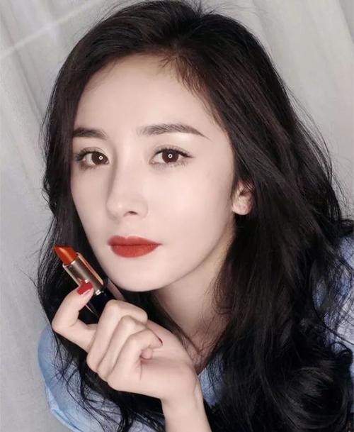 有一支杨幂同款口红你就满足了?这几百支明星同款.