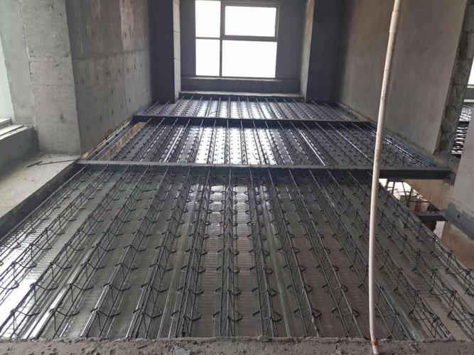 钢筋桁架楼承板钢结构桁架定做q235b热镀锌带钢筋楼层