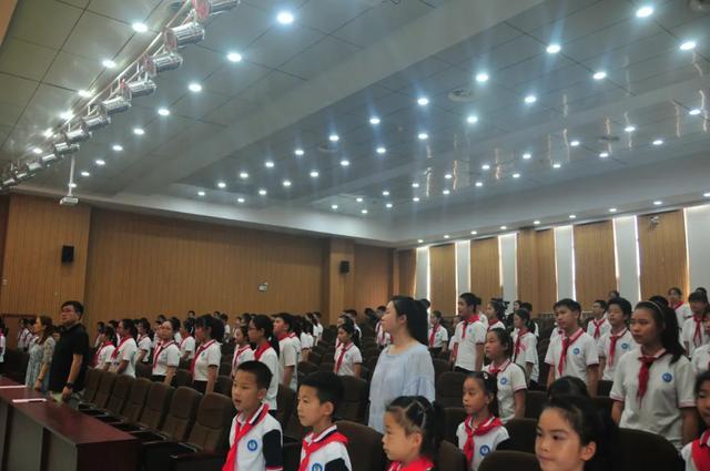 江苏省无锡市坊前实验小学开展2020届小学毕业典礼