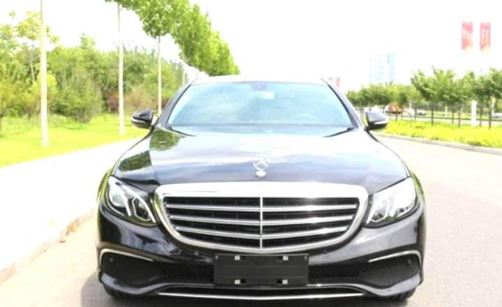 奔驰e级2020款e级e260l