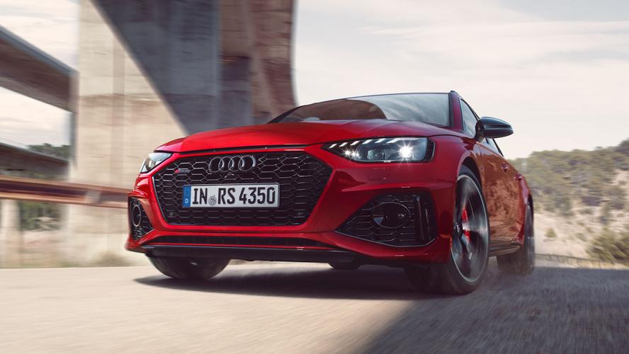 搭载最新mib 3系统,尺寸更大,新奥迪rs4 avant旅行车已上市