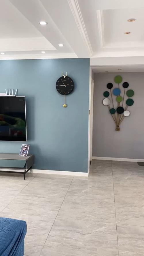 电视背景墙像这样乳胶漆调色,简单又大方_背景墙_调色