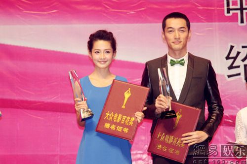 李沁胡歌亮相百花电影节同获新人提名奖