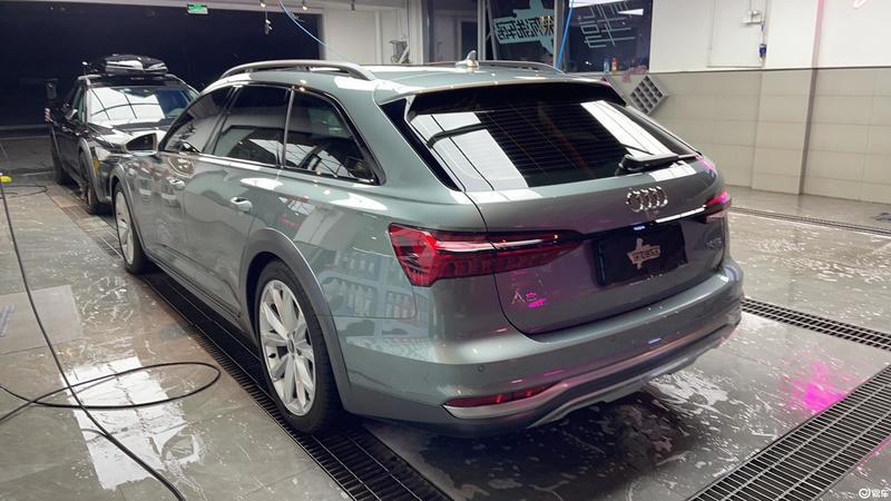 奥迪a6 2021款 allroad quattro 探索家 55 tfsi 尊享越野型