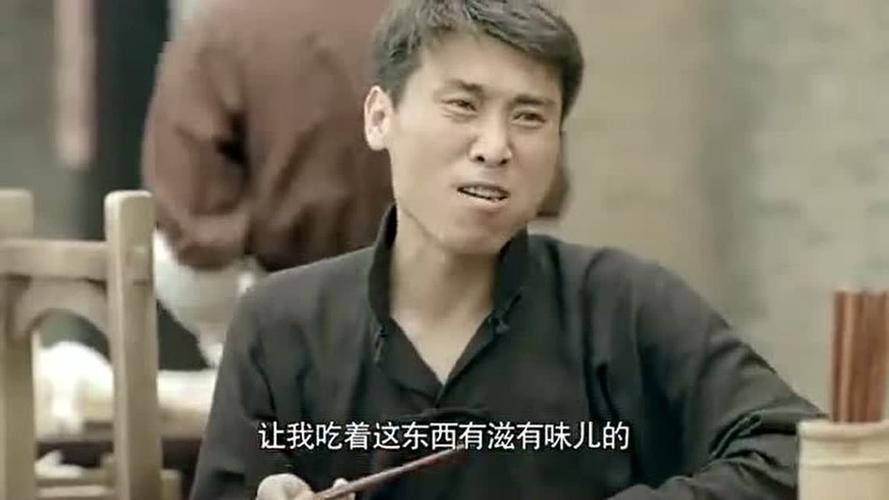 老北京的馄饨真讲究个头堪比饺子盛入碗中后才放上虾皮和紫菜