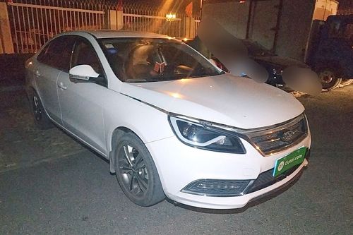 奇瑞 艾瑞泽7 2016款 1.5t 手动致尚版 车辆图片