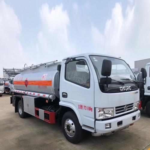 河南供应小型5吨油罐车工地流动加油车道路运输运油车