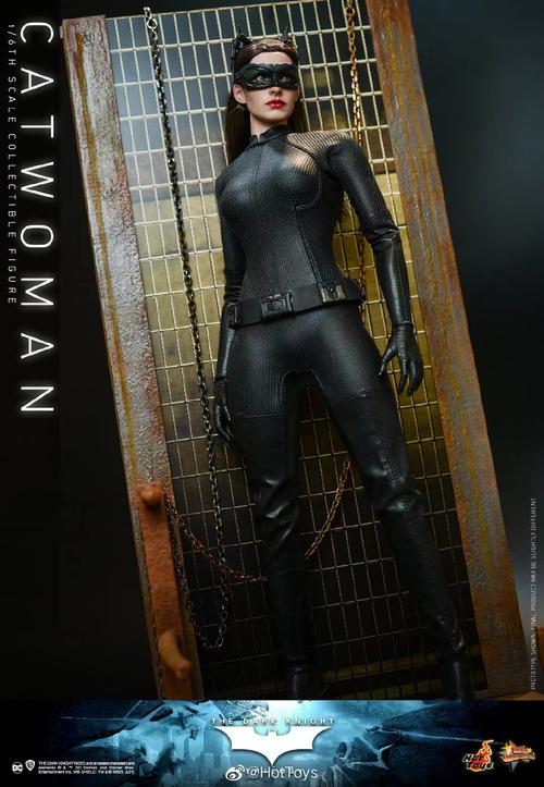 hottoys推出黑暗骑士版猫女16人偶公仔模型头雕感觉很一般