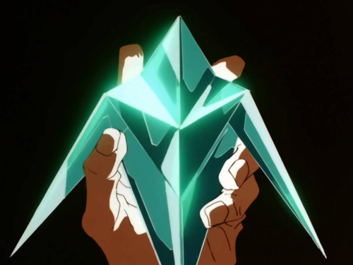 为宇宙骑士的培养皿; 其二便是拉达姆生命体变身时的系统盒"变身水晶"