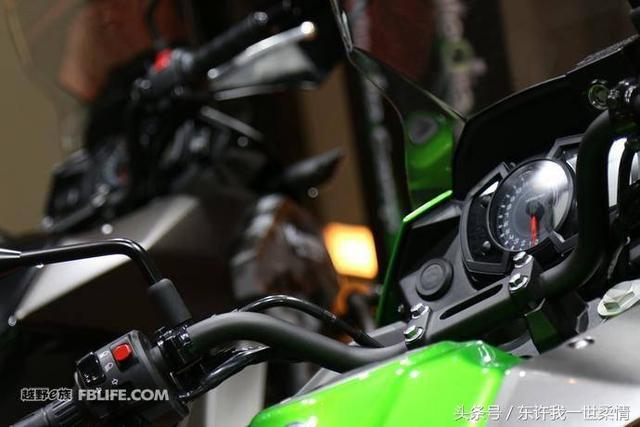 天生冒险家 试驾川崎versys-x300 abs