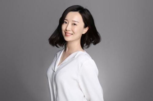 首页 专题 我的泰州·主播悦读 杨馨雨,泰州电视台《泰州新闻》主持人