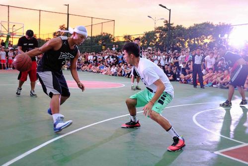 3分钟带你认识真正的中国街球,与欧美比有过之