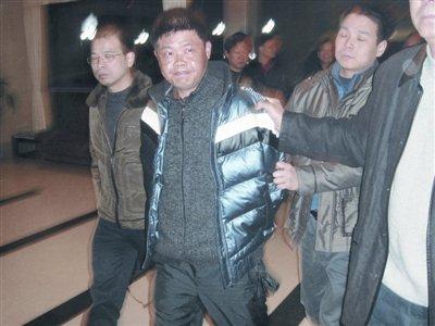湖北"1号通缉嫌犯"昨晚应城落网(图)