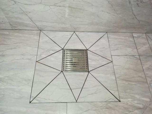 地漏附近的瓷砖需要这样施工,看看