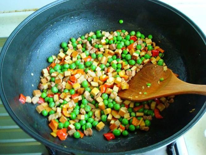 做法,豌豆炒香干怎么做好吃,豌豆炒香干的家常做法